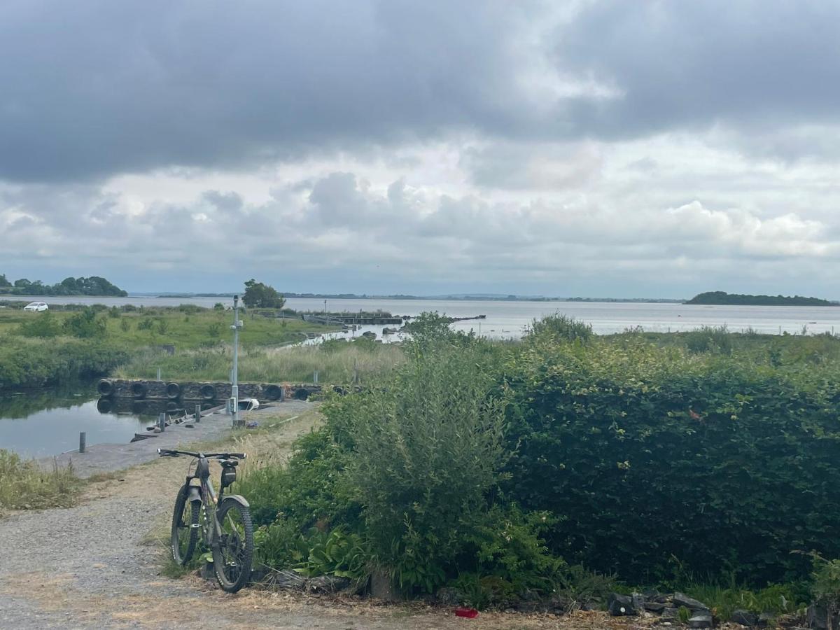Lakeland Midsummer Lakehouse Oughterard Exterior foto