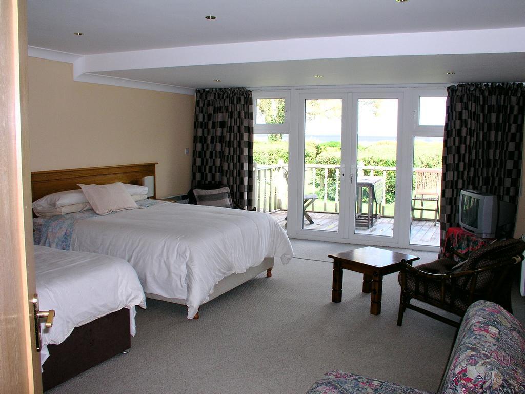 Lakeland Midsummer Lakehouse Oughterard Habitación foto